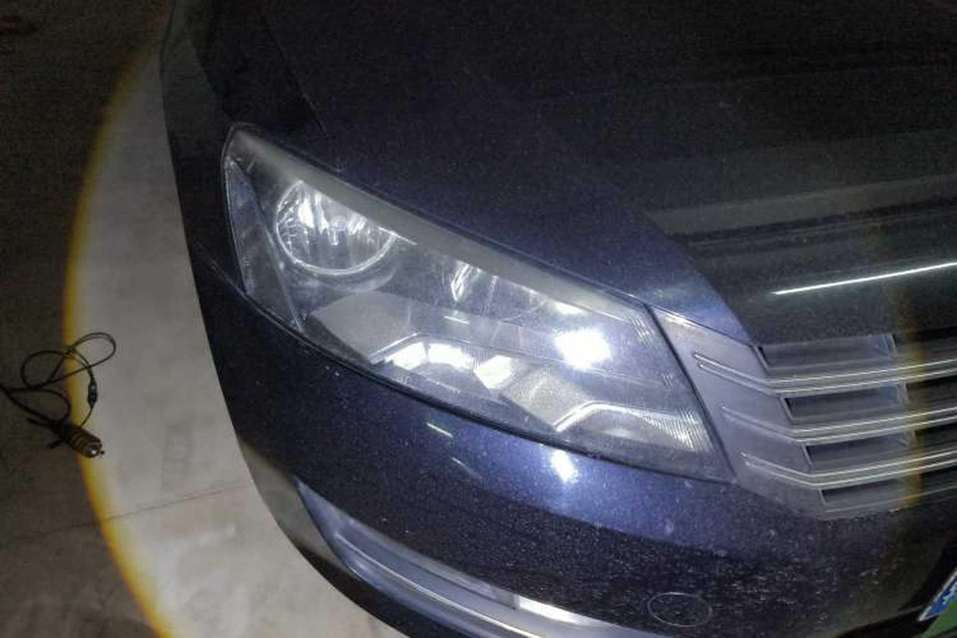 Used Volkswagen Passat 2014 1.8TSI DSG Prestige Edition Right Front Headlight