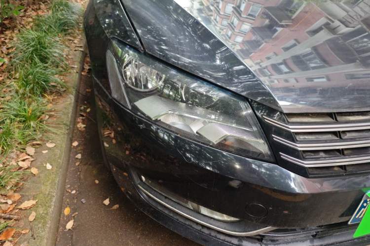 Used Volkswagen Passat 2014 1.8TSI DSG Prestige Edition Right Front Headlight