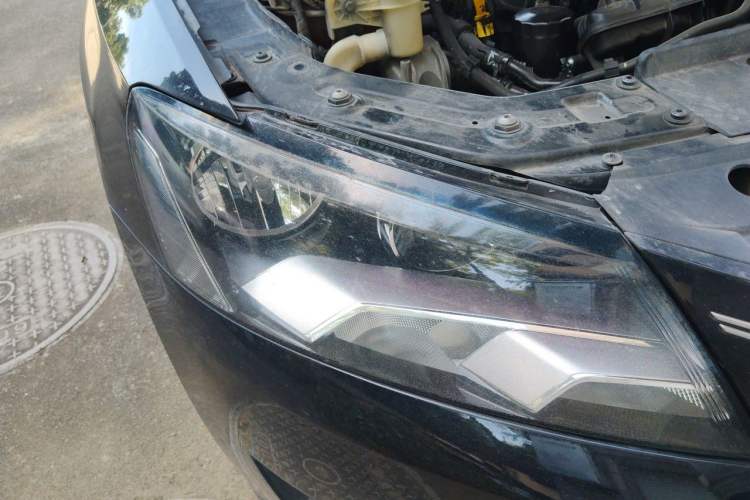 Used Volkswagen Passat 2014 1.8TSI DSG Prestige Edition Right Front Headlight