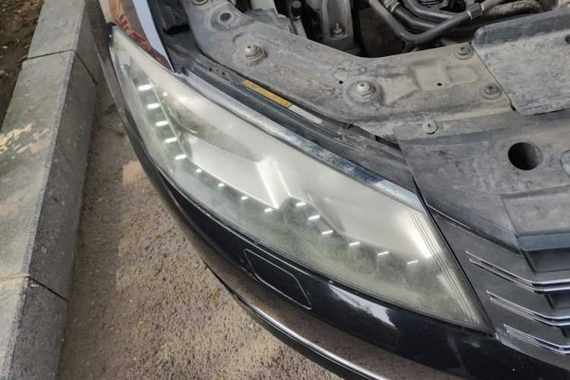 Used Volkswagen Passat 2014 1.8TSI DSG Prestige Edition Right Front Headlight