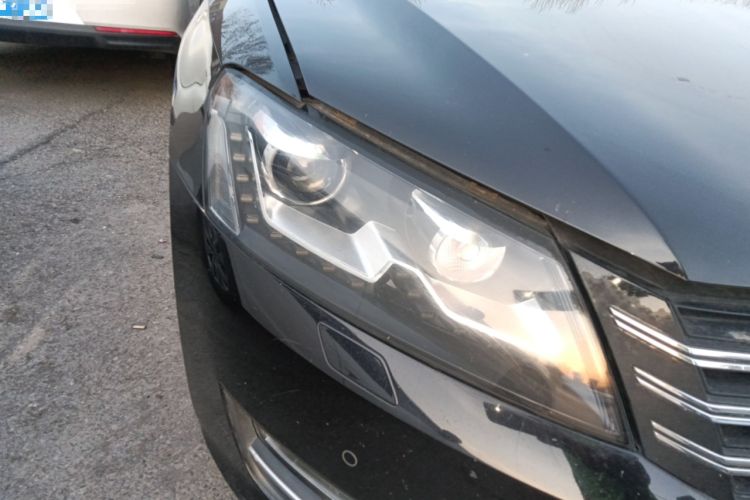 Used Volkswagen Passat 2014 1.8TSI DSG Prestige Navigation Edition Right Front Headlight