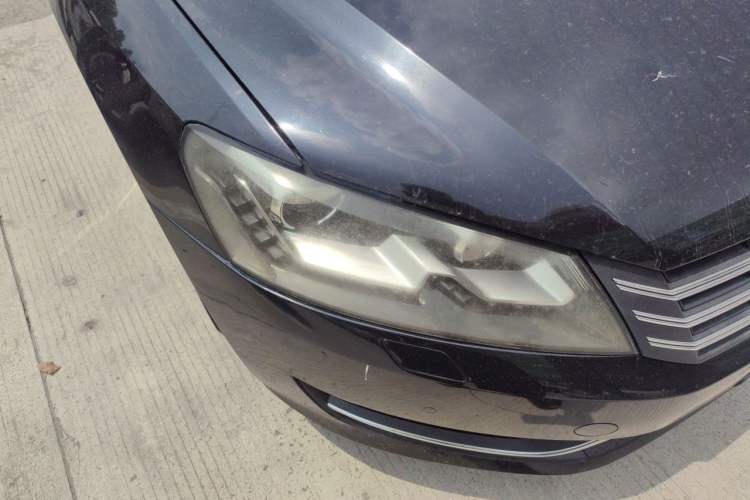 Used Volkswagen Passat 2014 1.8TSI DSG Prestige Edition Right Front Headlight