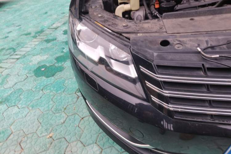 Used Volkswagen Passat 2014 1.8TSI DSG Prestige Edition Right Front Headlight