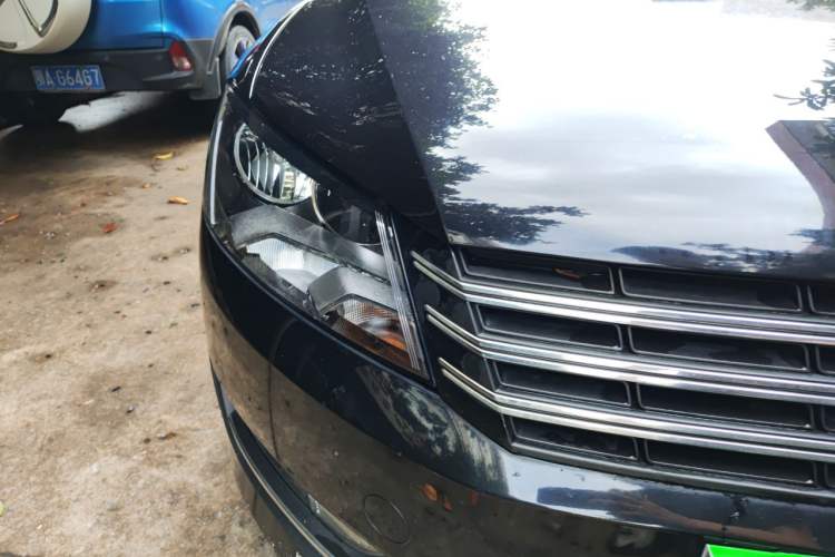 Used Volkswagen Passat 2014 1.8TSI DSG Prestige Edition Right Front Headlight