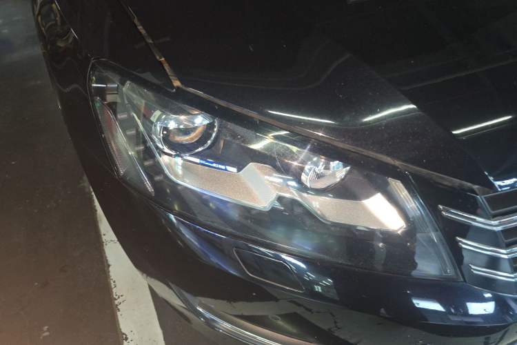 Used Volkswagen Passat 2014 1.8TSI DSG Prestige Edition Right Front Headlight