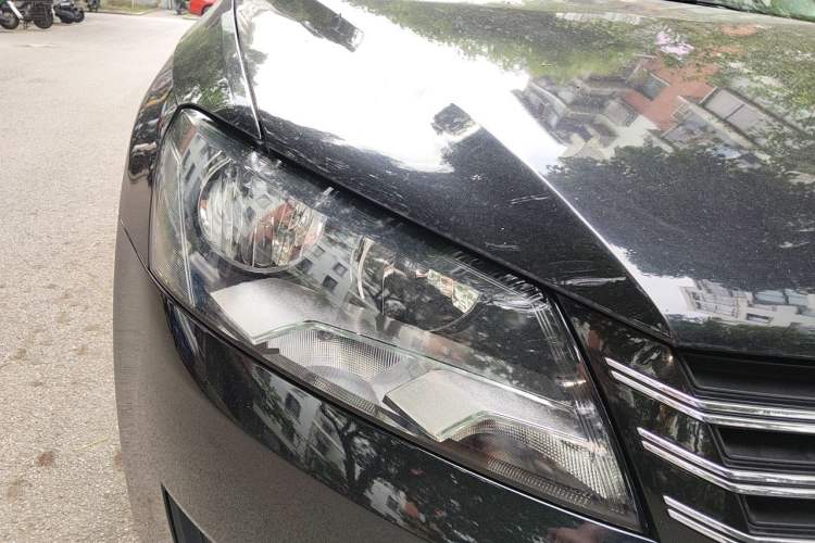 Used Volkswagen Passat 2014 1.8TSI DSG Prestige Edition Right Front Headlight