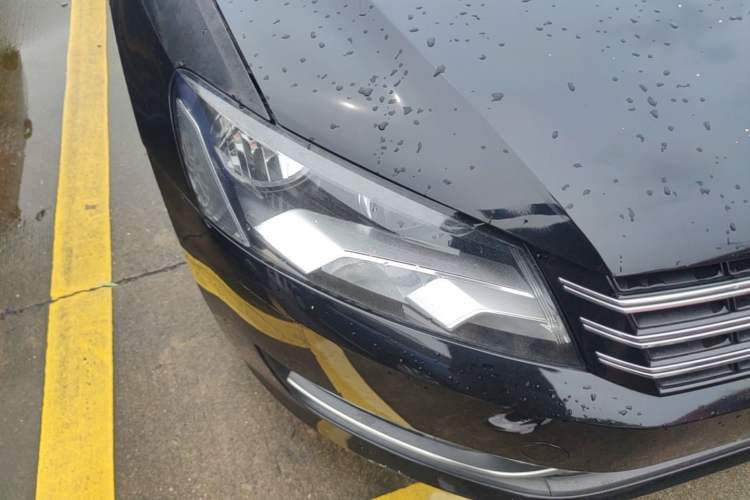 Used Volkswagen Passat 2014 1.8TSI DSG Prestige Edition Right Front Headlight