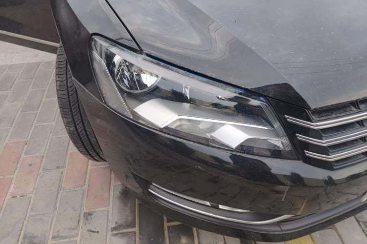 Used Volkswagen Passat 2014 1.8TSI DSG Prestige Edition Right Front Headlight