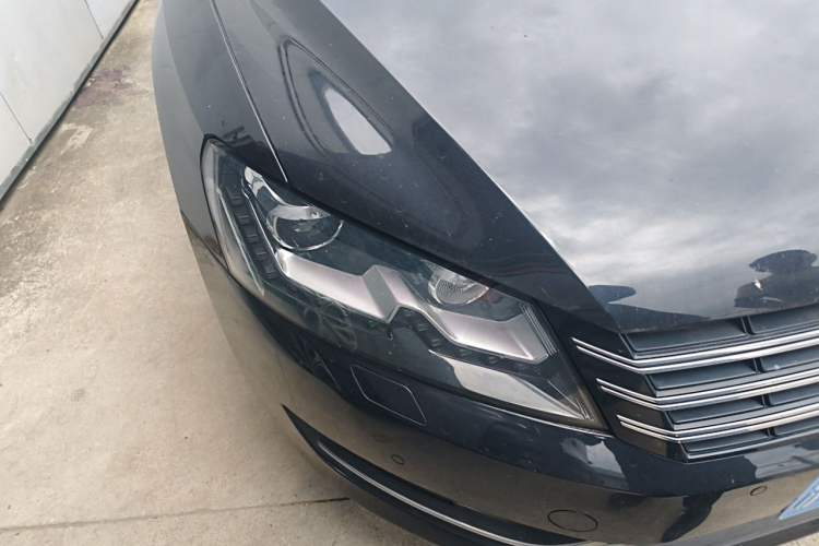 Used Volkswagen Passat 2014 1.8TSI DSG Prestige Edition Right Front Headlight
