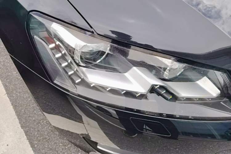 Used Volkswagen Passat 2014 1.8TSI DSG Prestige Edition Right Front Headlight