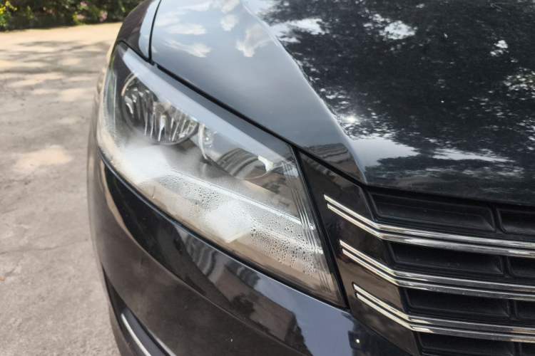 Used Volkswagen Passat 2014 1.8TSI DSG Prestige Edition Right Front Headlight