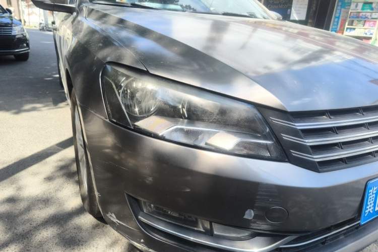 Used Volkswagen Passat 2014 1.8TSI DSG Prestige Edition Right Front Headlight