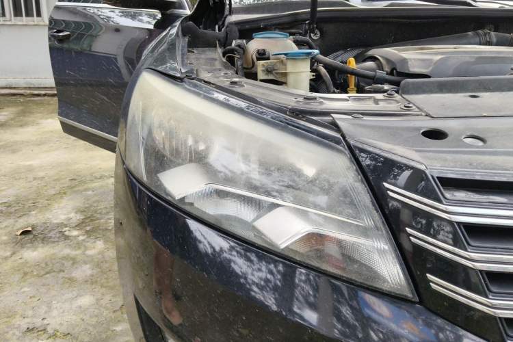 Used Volkswagen Passat 2014 1.8TSI DSG Prestige Edition Right Front Headlight