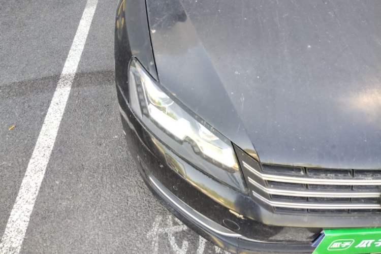 Used Volkswagen Passat 2014 2.0 TSI DSG Prestige Navigation Edition Right Front Headlight