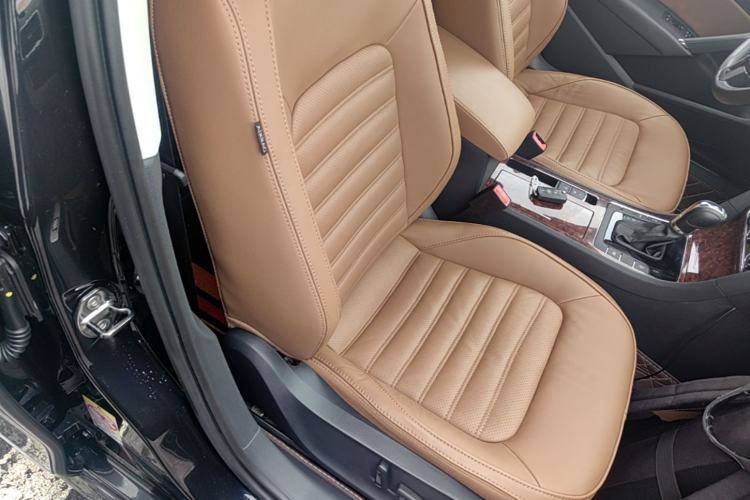 Used Volkswagen Passat 2014 1.8TSI DSG Prestige Edition Right Front Seat