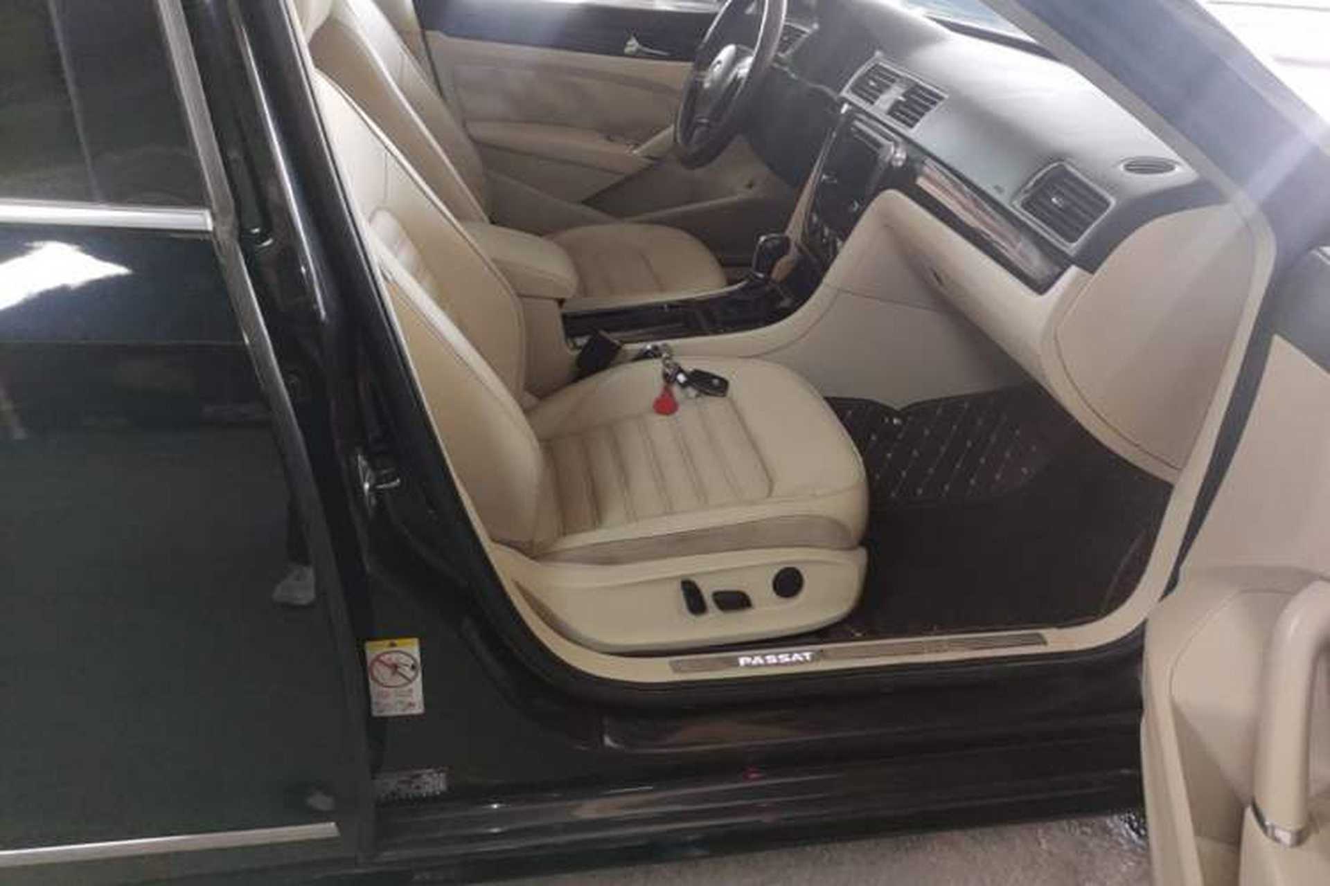 Used Volkswagen Passat 2014 2.0 TSI DSG Prestige Edition Right Front Seat