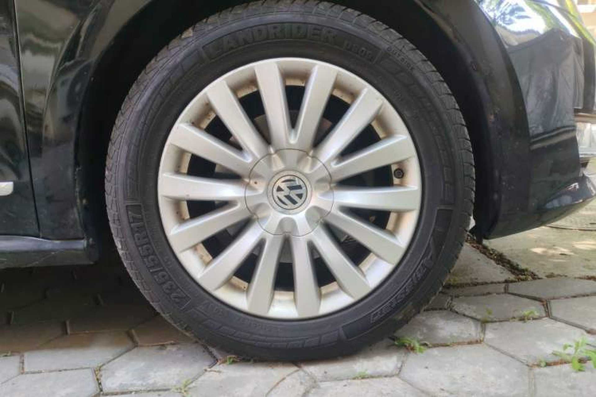 Used Volkswagen Passat 2014 1.8TSI DSG Prestige Edition Right Front Wheel Hub