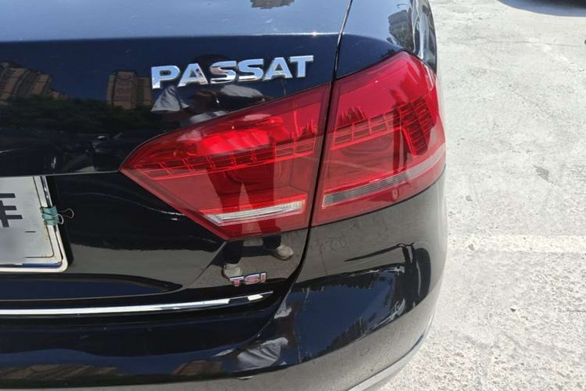 Used Volkswagen Passat 2014 2.0 TSI DSG Prestige Edition Right Rear Taillight