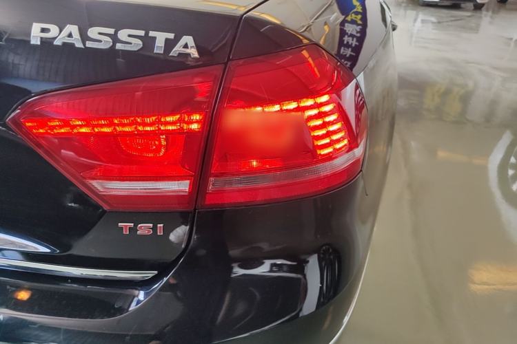 Used Volkswagen Passat 2014 2.0 TSI DSG Prestige Edition Right Rear Taillight