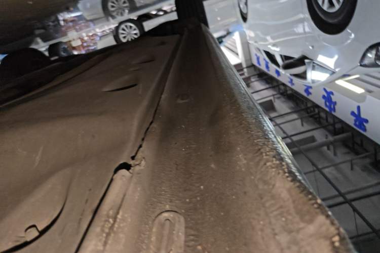 Used Volkswagen Passat 2014 1.8TSI DSG Prestige Edition Right Side Sill