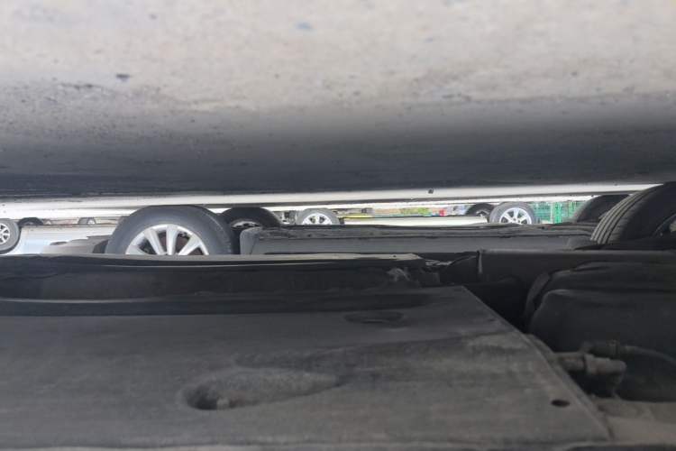 Used Volkswagen Passat 2014 1.8TSI DSG Prestige Edition Right Side Sill