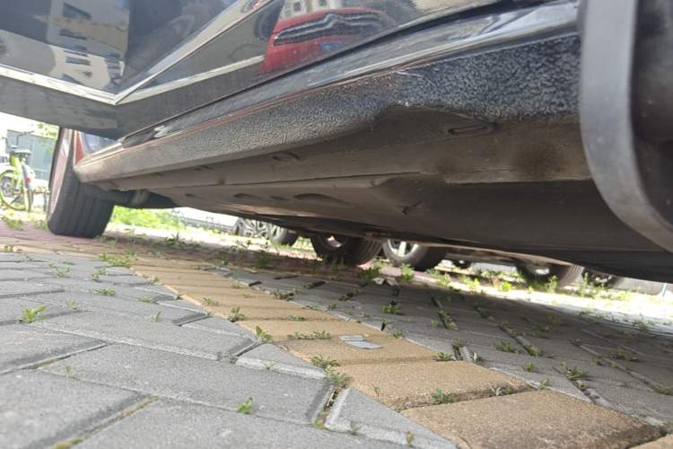 Used Volkswagen Passat 2014 2.0 TSI DSG Prestige Edition Right Side Sill