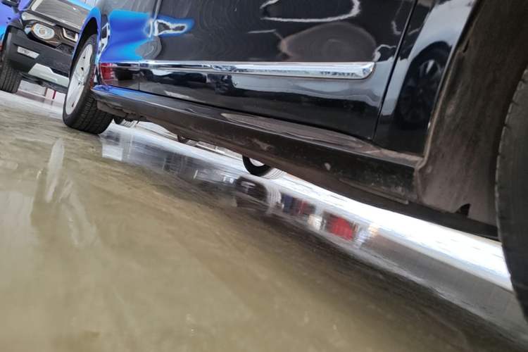 Used Volkswagen Passat 2014 2.0 TSI DSG Prestige Edition Right Side Sill