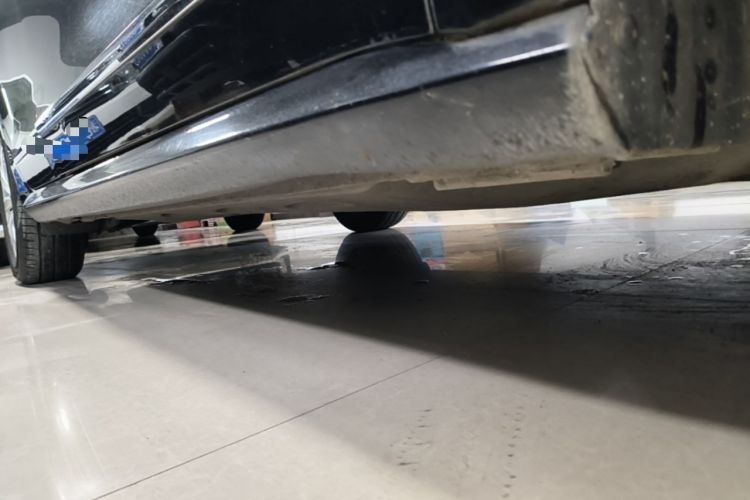 Used Volkswagen Passat 2014 1.8TSI DSG Prestige Edition Right Side Sill