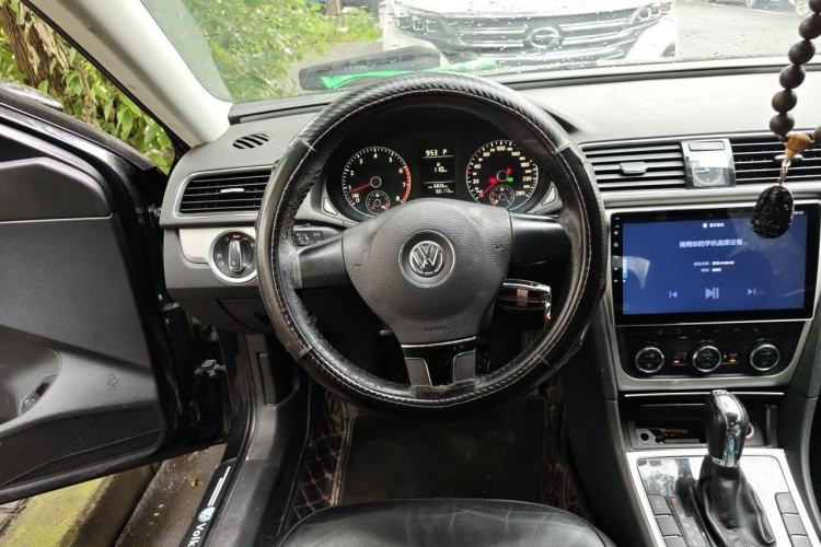 Used Volkswagen Passat 2014 1.8TSI DSG Prestige Edition Steering Wheel