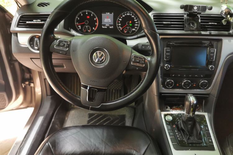 Used Volkswagen Passat 2014 1.8TSI DSG Prestige Edition Steering Wheel