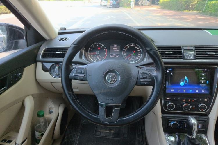 Used Volkswagen Passat 2014 2.0 TSI DSG Prestige Edition Steering Wheel