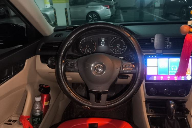 Used Volkswagen Passat 2014 1.8TSI DSG Prestige Edition Steering Wheel