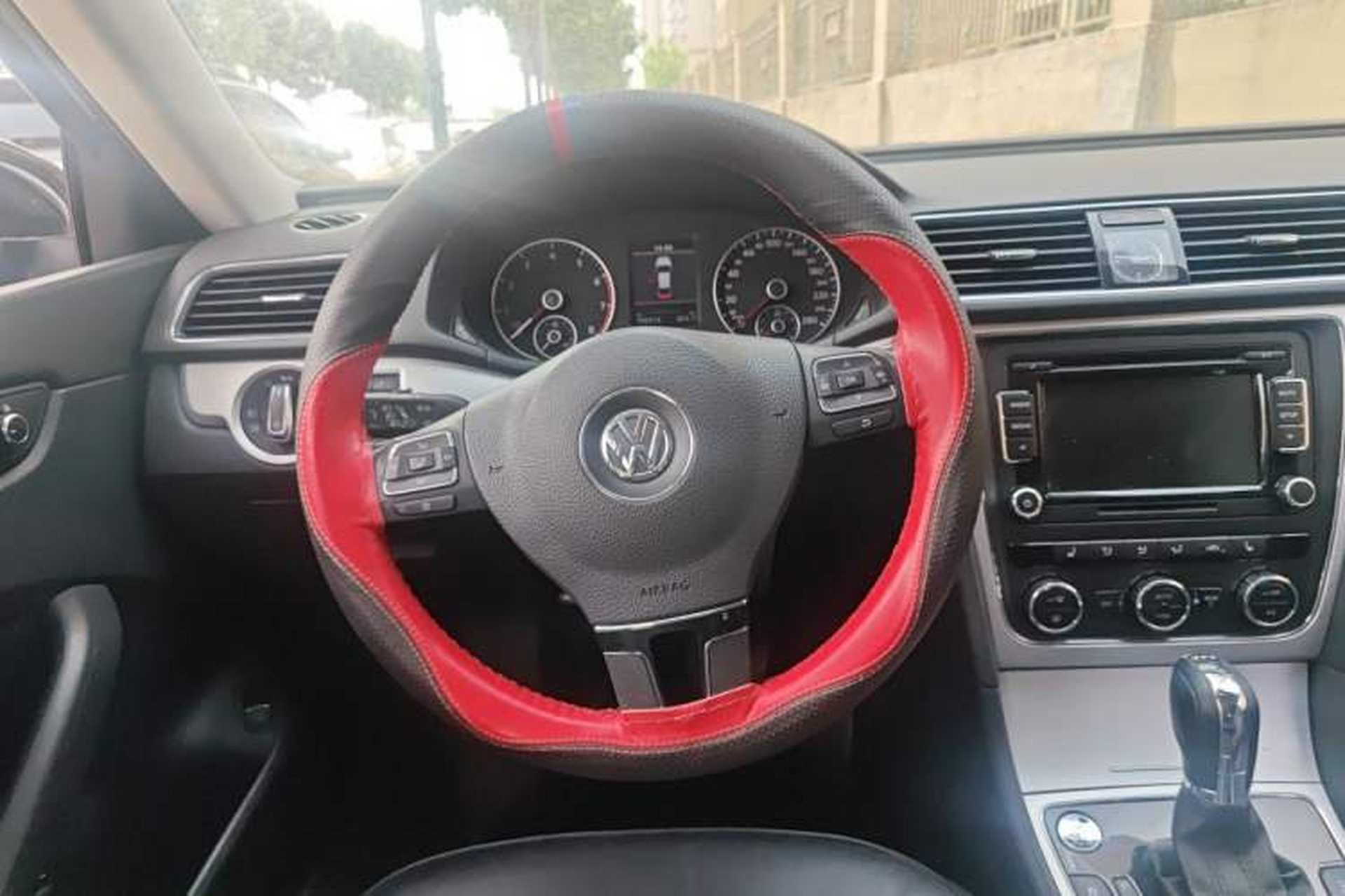 Used Volkswagen Passat 2014 1.8TSI DSG Prestige Edition Steering Wheel
