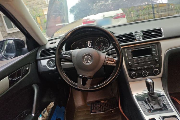 Used Volkswagen Passat 2014 1.8TSI DSG Prestige Edition Steering Wheel