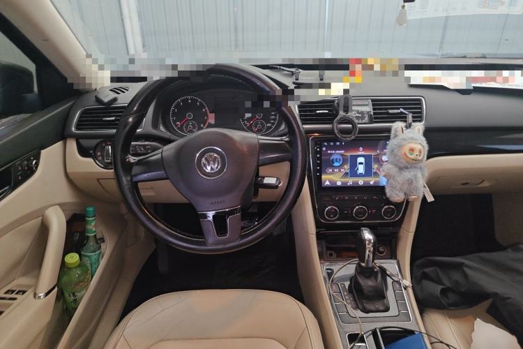 Used Volkswagen Passat 2014 1.8TSI DSG Prestige Edition Steering Wheel