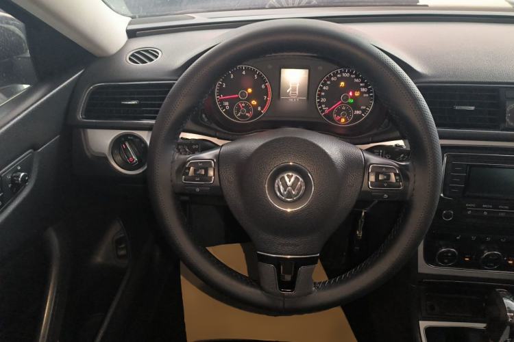 Used Volkswagen Passat 2014 1.8TSI DSG Prestige Edition Steering Wheel