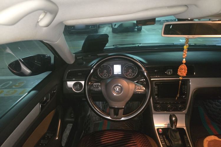 Used Volkswagen Passat 2014 1.8TSI DSG Prestige Edition Steering Wheel