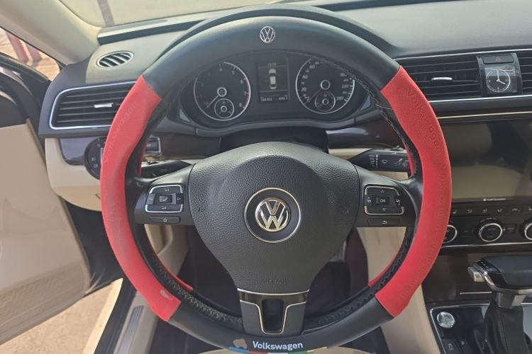 Used Volkswagen Passat 2014 1.8TSI DSG Prestige Edition Steering Wheel