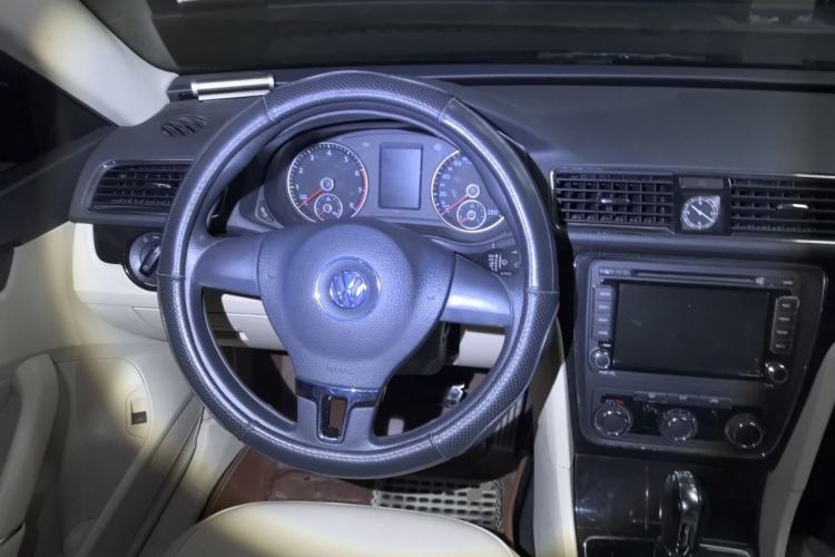 Used Volkswagen Passat 2014 1.8TSI DSG Prestige Edition Steering Wheel