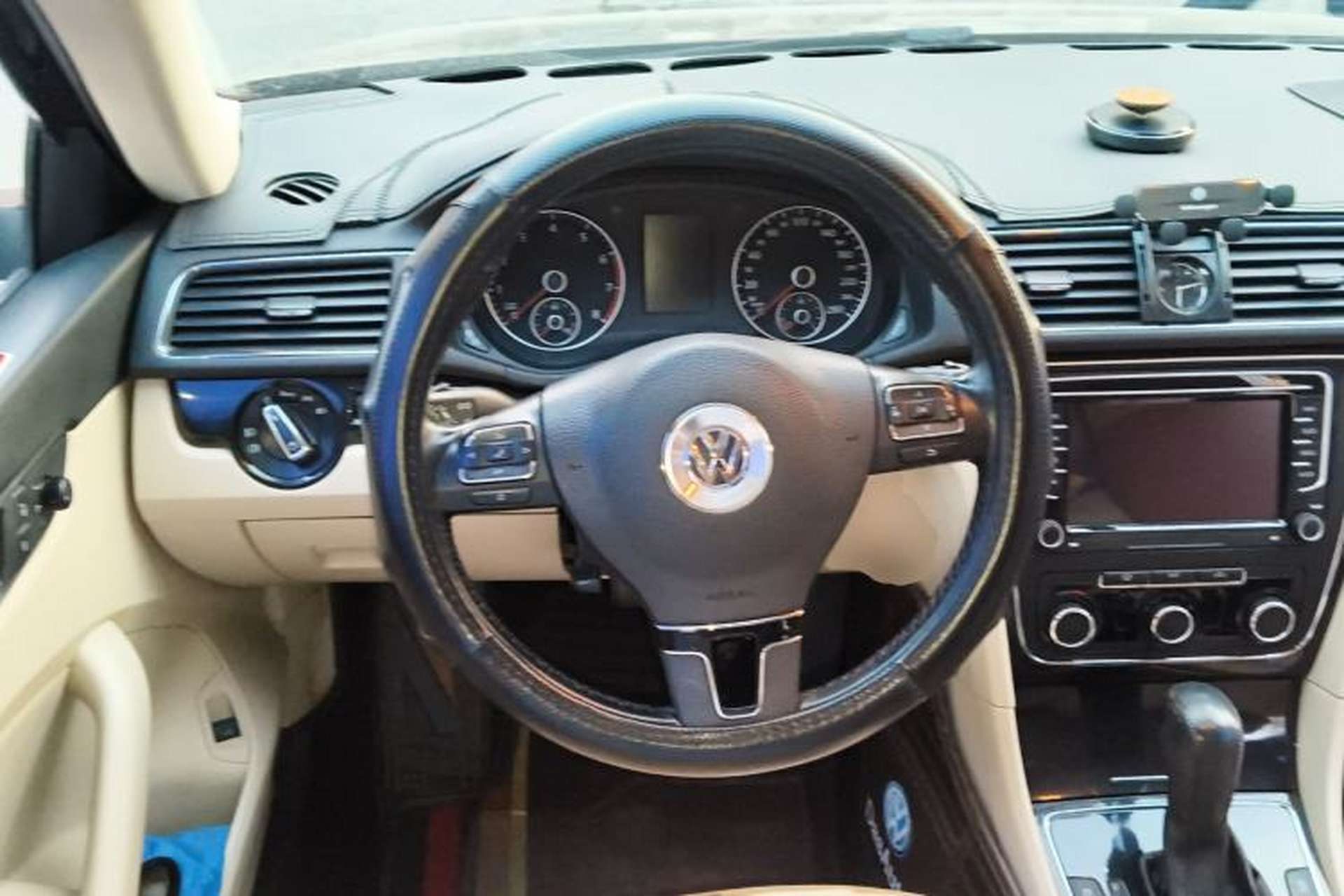 Used Volkswagen Passat 2014 1.8TSI DSG Prestige Edition Steering Wheel