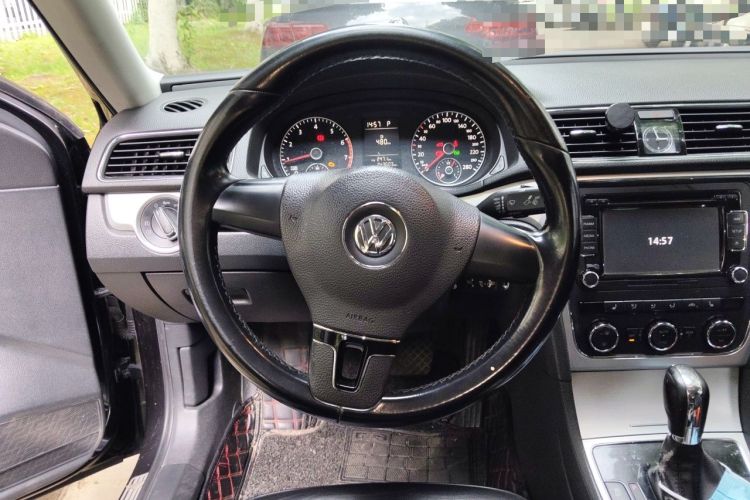Used Volkswagen Passat 2014 1.8TSI DSG Prestige Edition Steering Wheel