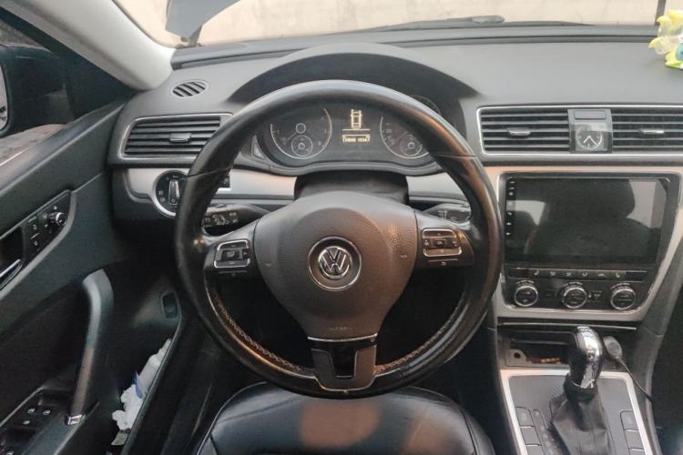 Used Volkswagen Passat 2014 1.8TSI DSG Prestige Edition Steering Wheel