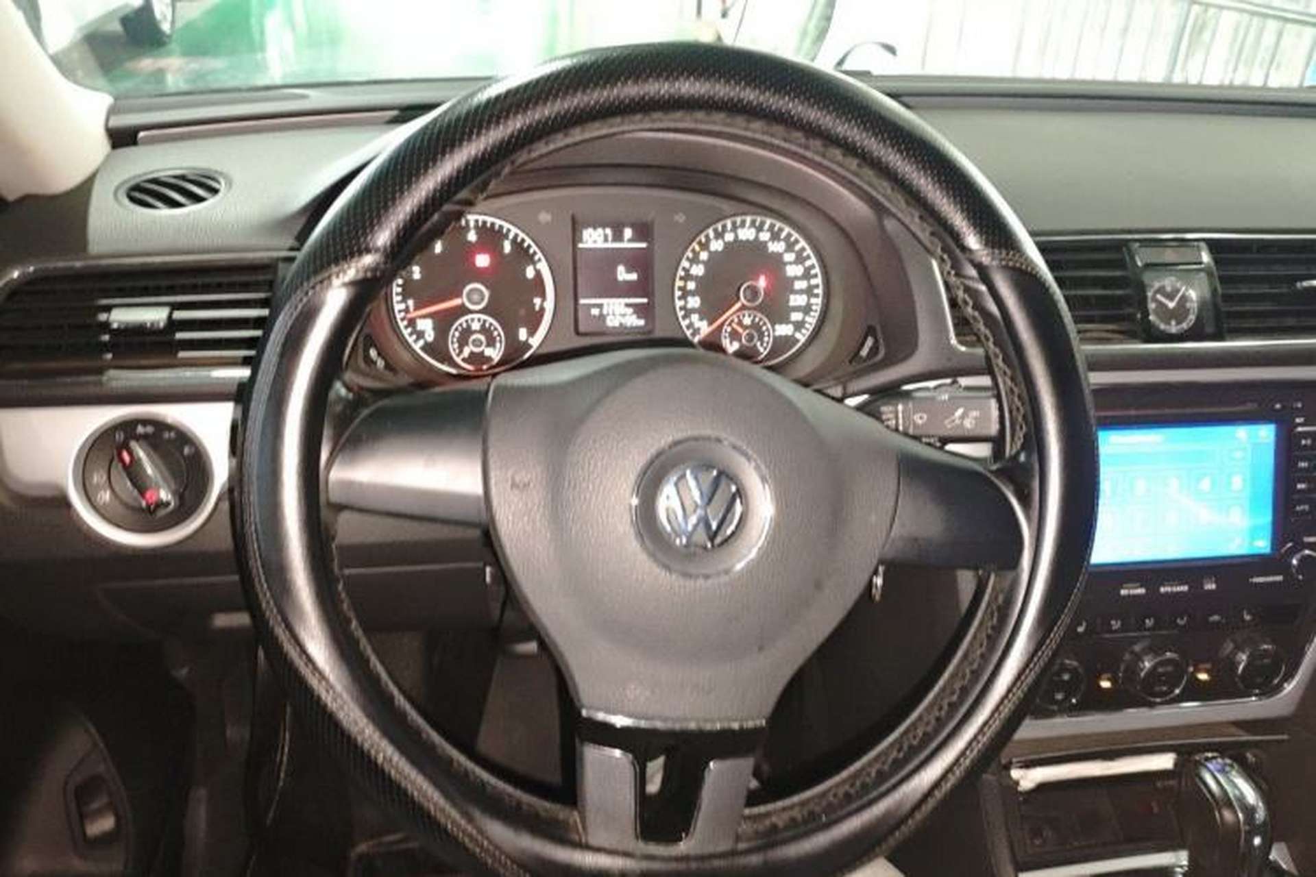 Used Volkswagen Passat 2014 1.8TSI DSG Prestige Navigation Edition Steering Wheel