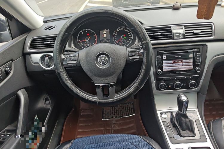 Used Volkswagen Passat 2014 1.8TSI DSG Prestige Edition Steering Wheel
