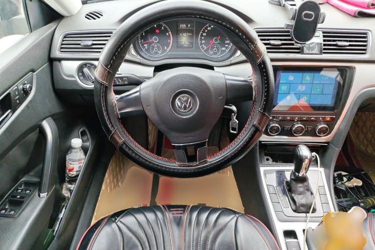 Used Volkswagen Passat 2014 1.8TSI DSG Prestige Edition Steering Wheel
