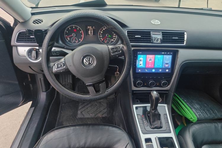 Used Volkswagen Passat 2014 1.8TSI DSG Prestige Edition Steering Wheel