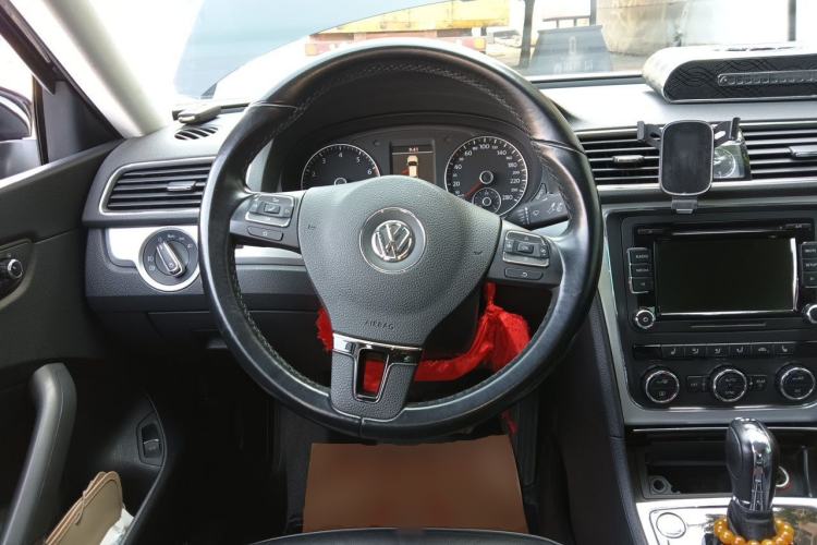Used Volkswagen Passat 2014 2.0 TSI DSG Prestige Edition Steering Wheel
