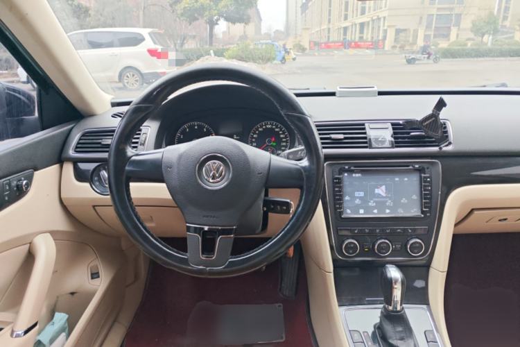Used Volkswagen Passat 2014 1.8TSI DSG Prestige Edition Steering Wheel