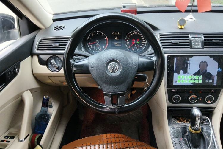 Used Volkswagen Passat 2014 1.8TSI DSG Prestige Edition Steering Wheel