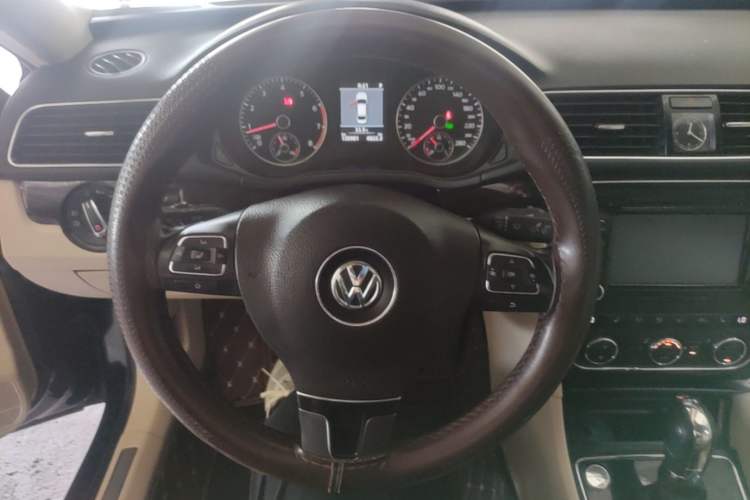 Used Volkswagen Passat 2014 2.0 TSI DSG Prestige Edition Steering Wheel